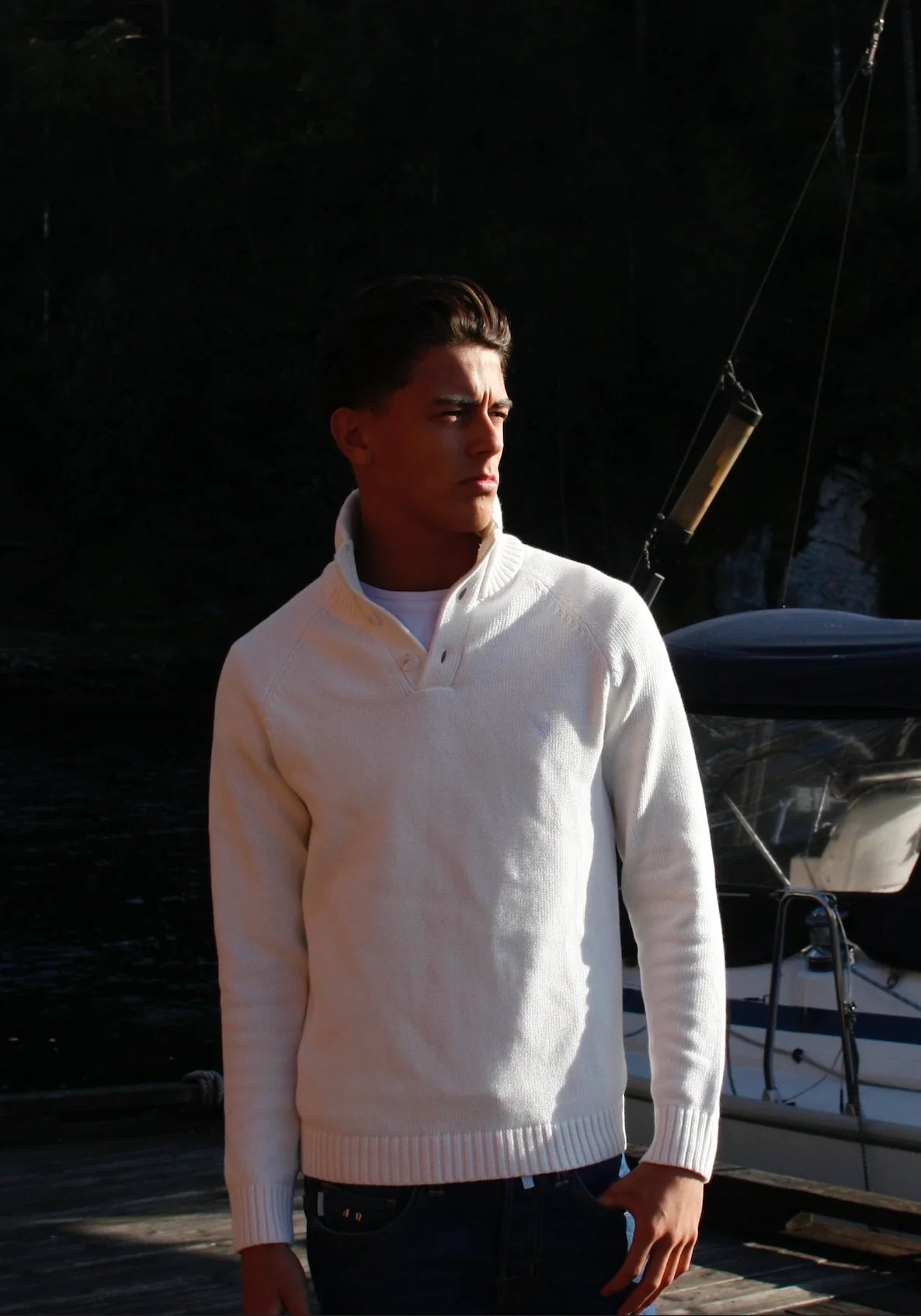 White Quarter button